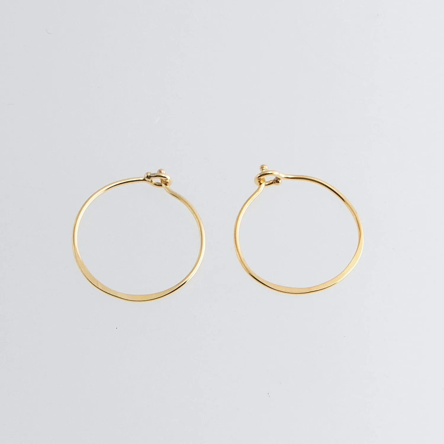 10mm 22 GA Gold Filled Hoop Earrings Cartilage Nose Septum Ear Helix Tragus Piercing (10mm | 22 GA | 14K Gold Filled | Side Hammered)
