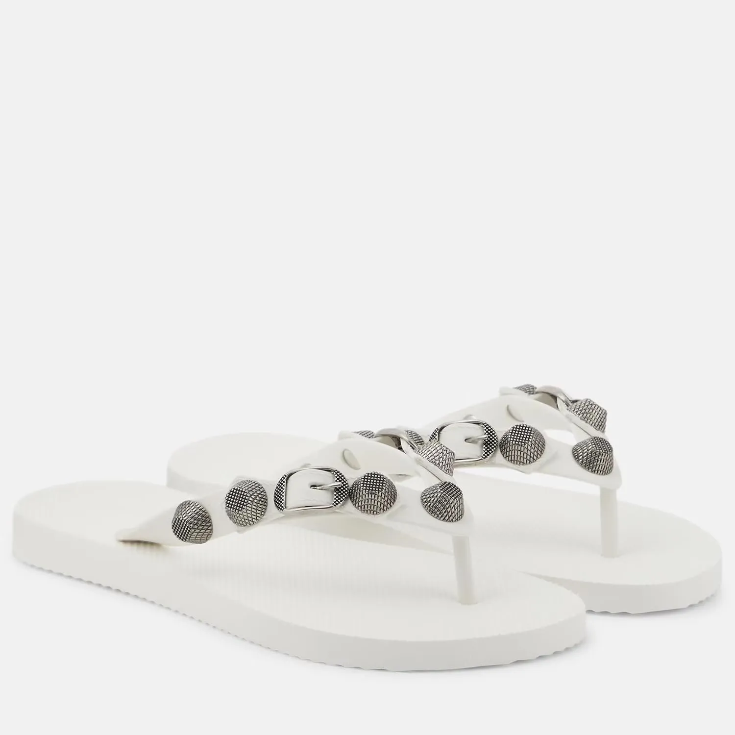 Kluolandi Studded Flip Flops for Women Beach Thong Sandals Comfortable Flat Slides Summer Slippers