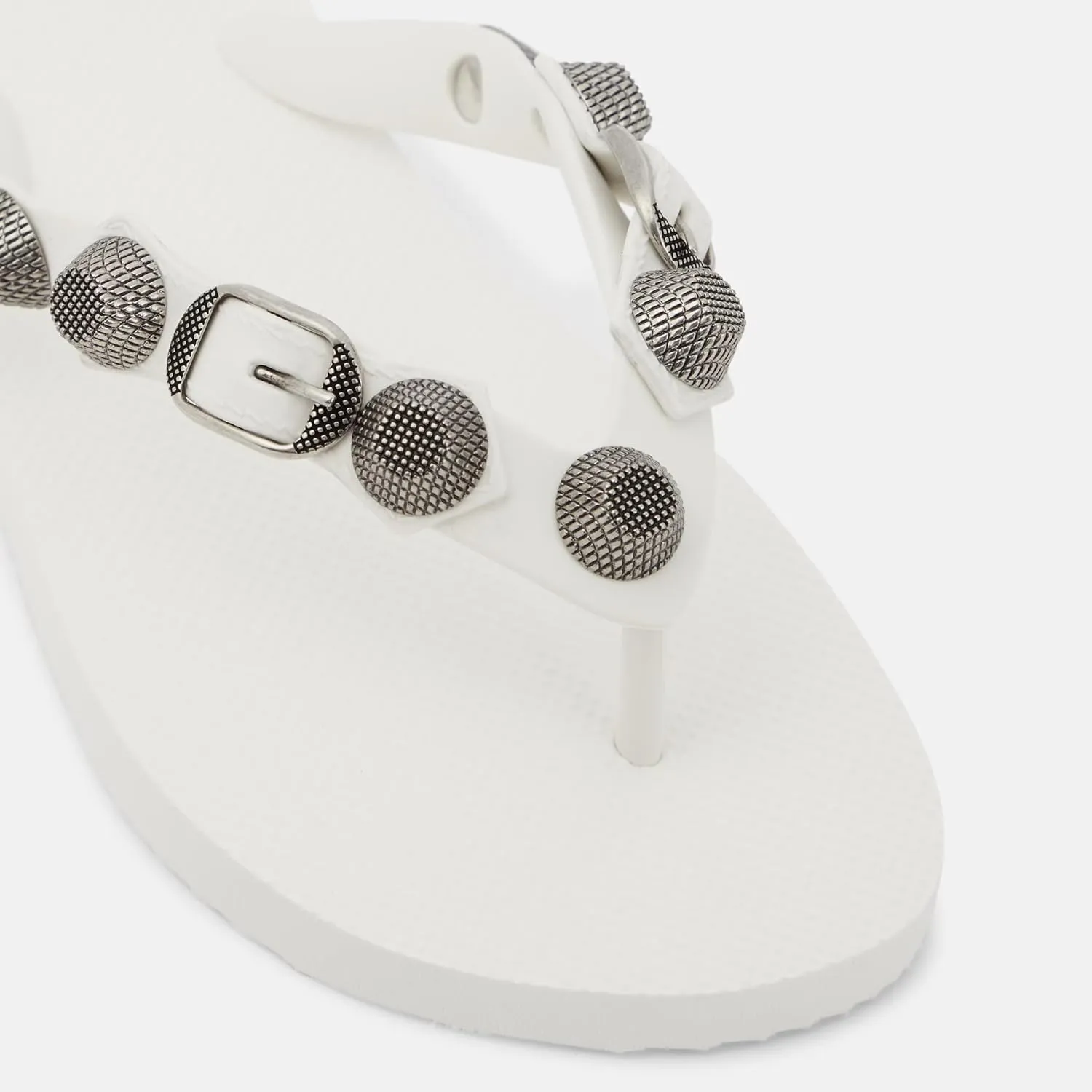 Kluolandi Studded Flip Flops for Women Beach Thong Sandals Comfortable Flat Slides Summer Slippers