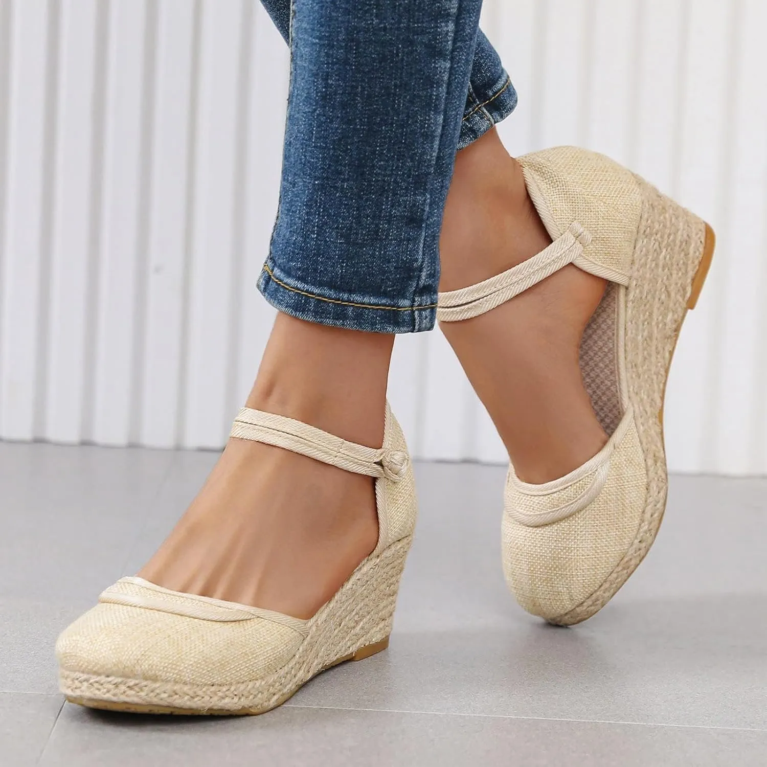 Sandals for Women Wedge Shoes Summer Womens Platform Flip Flops Comfortable Casual Dressy Sandal Orthopedic Slides Arch Support Vacation Beach Shoes Walking Fashion Open Toe Slip on Wedges