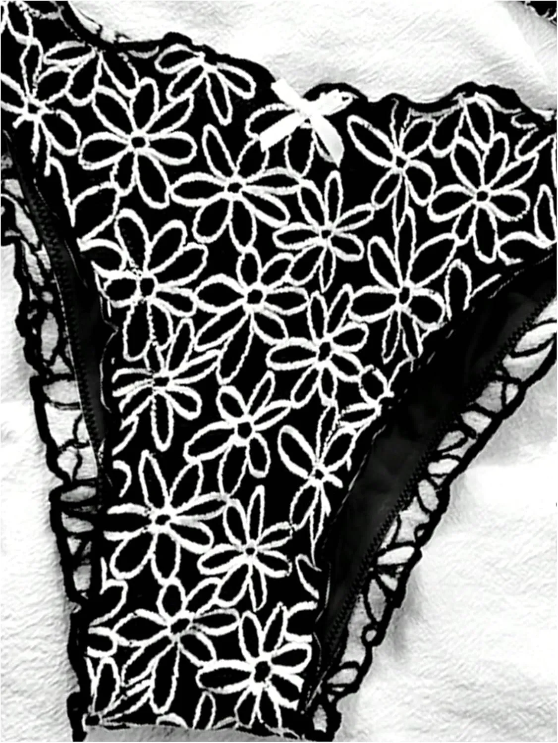 Verdusa Women's 2 Piece Floral Halter Triangle Bikini Sets Ruffle Tie Back Swimsuit Bathing Suits