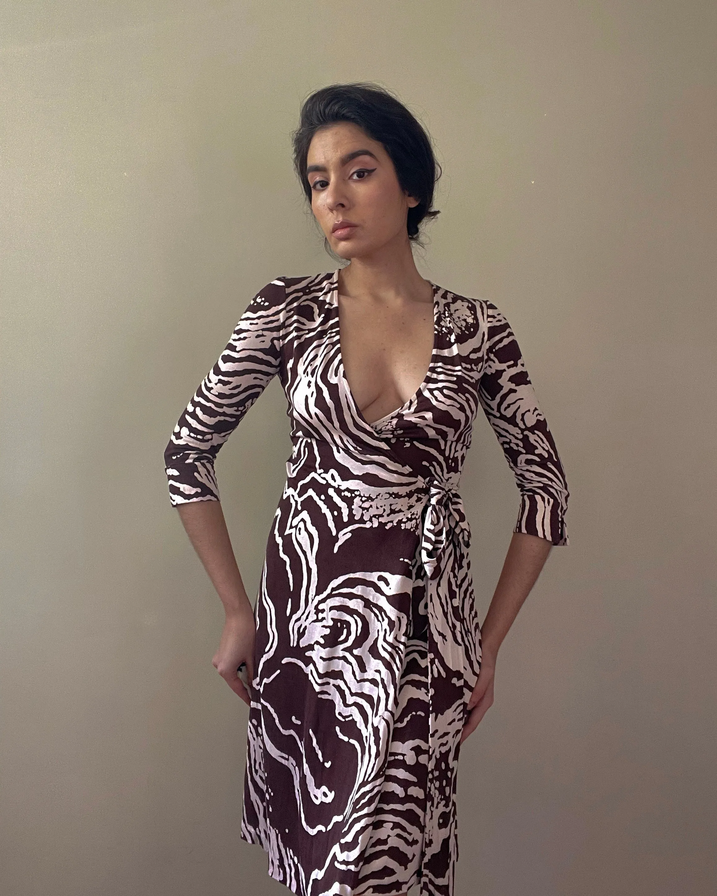 Vintage Designer Diane Von Frstenberg Chocolate Brown Print Silk Wrap Dress