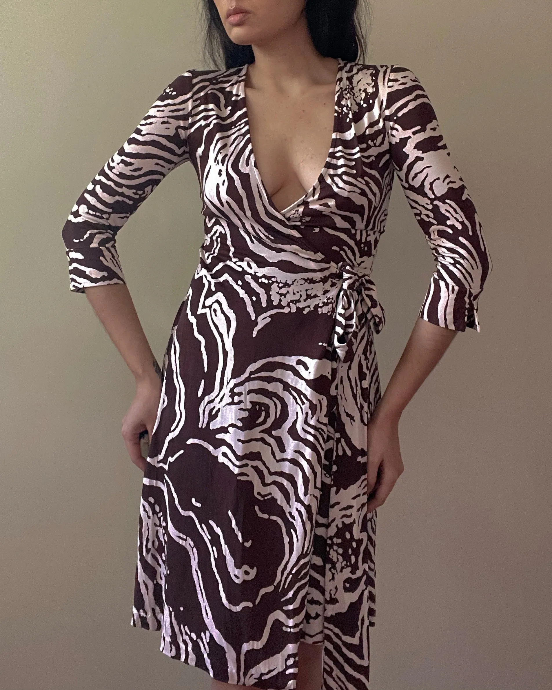 Vintage Designer Diane Von Frstenberg Chocolate Brown Print Silk Wrap Dress