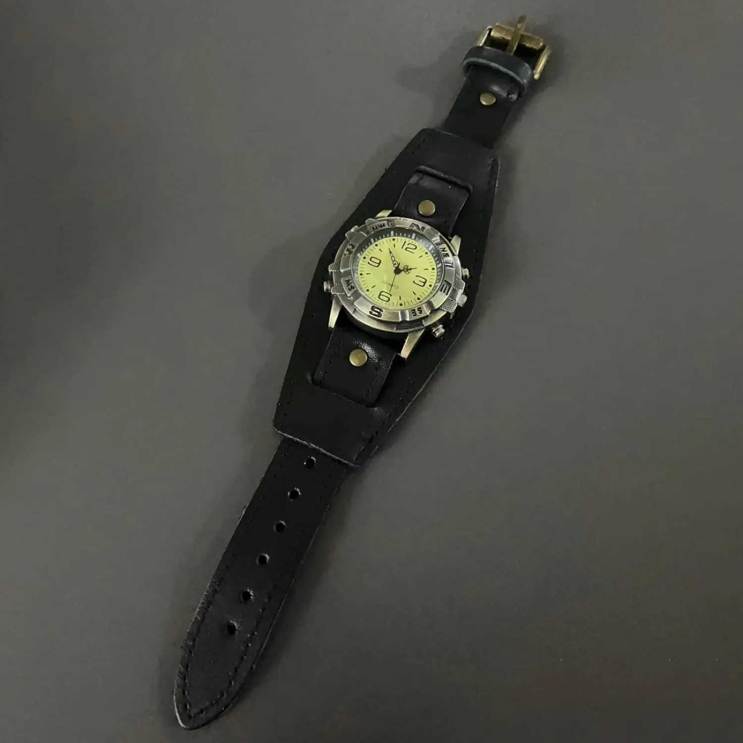 Watch for Men, Men's Watch, Punk Watch for Men, Retro Fashion Men's Punk Hip-Hop Leather Band Watch