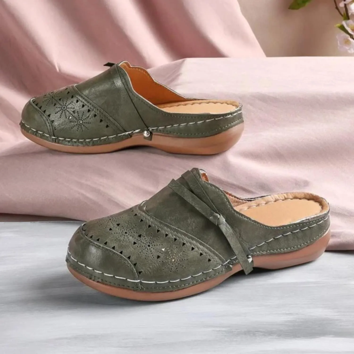Wedge Sandals for Women Dressy Flower Sandals Summer Cute Closed Toe Chunky Heel Orthopedic Slides with Arch Support