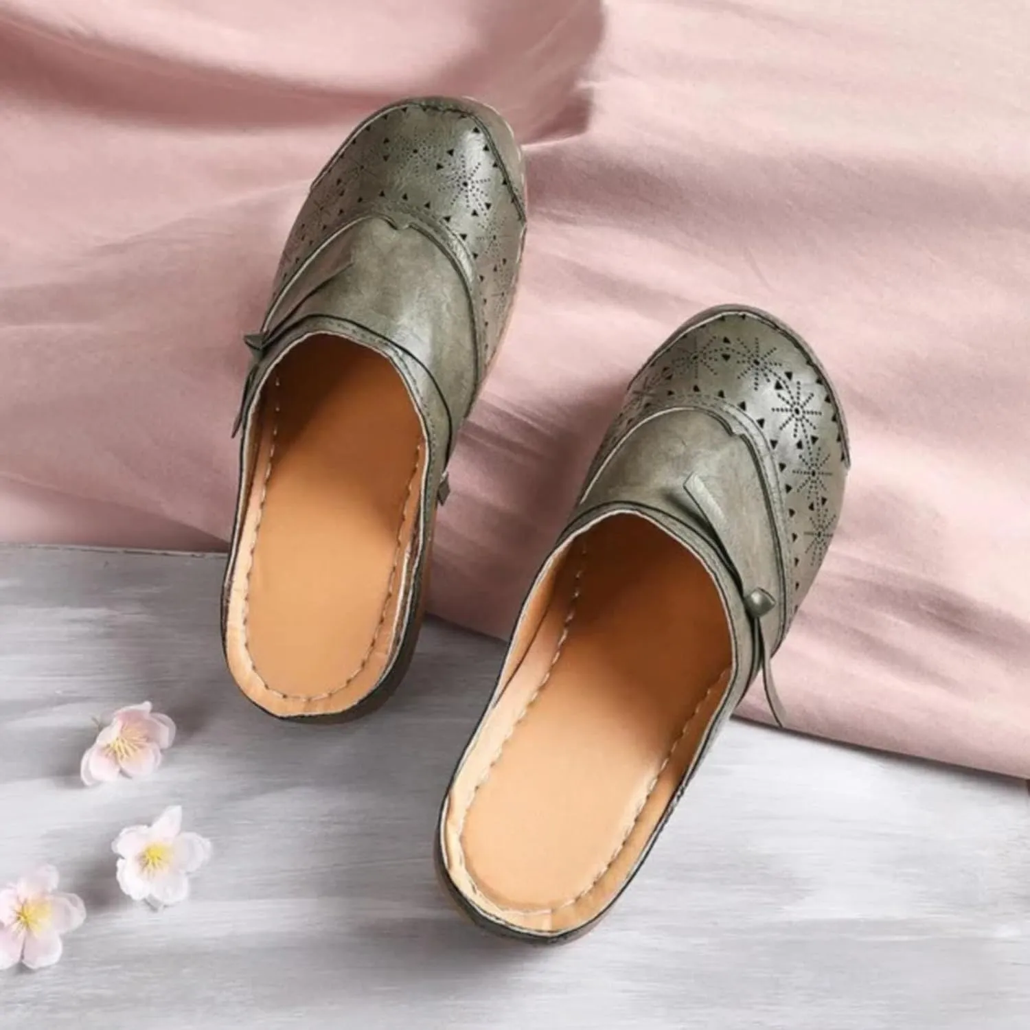 Wedge Sandals for Women Dressy Flower Sandals Summer Cute Closed Toe Chunky Heel Orthopedic Slides with Arch Support