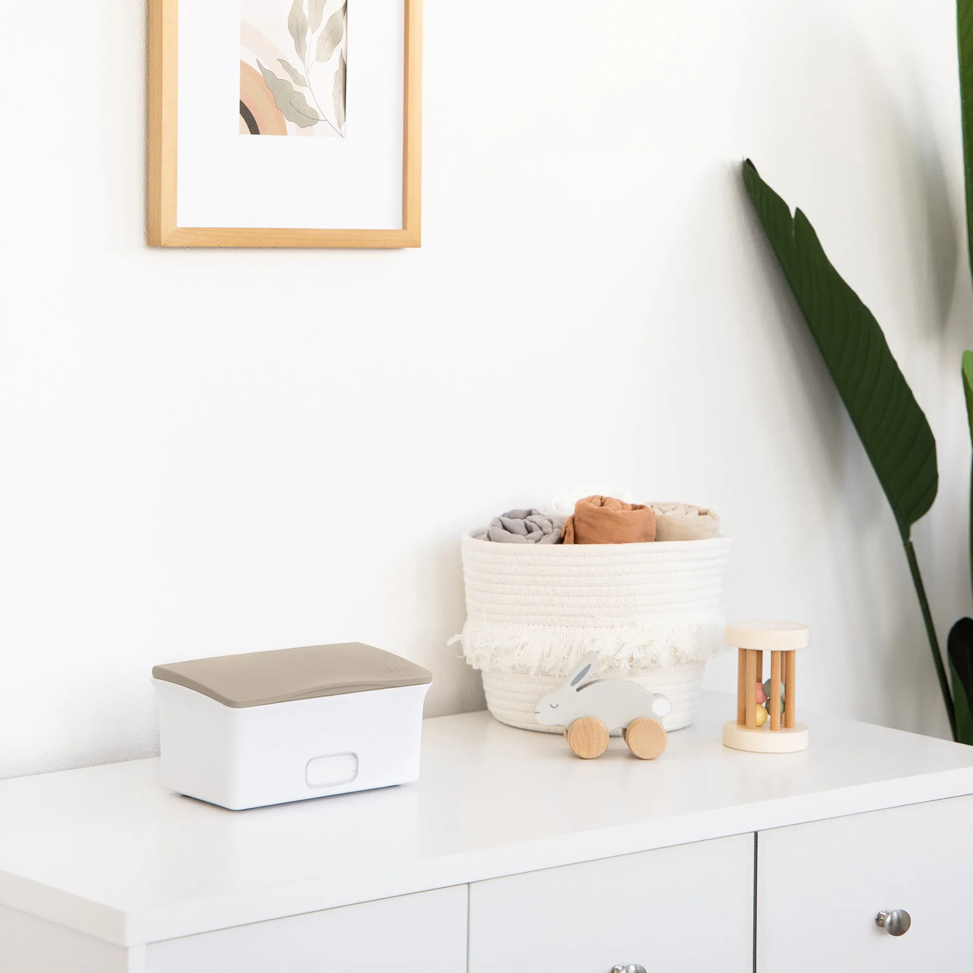 wipes dispenser
