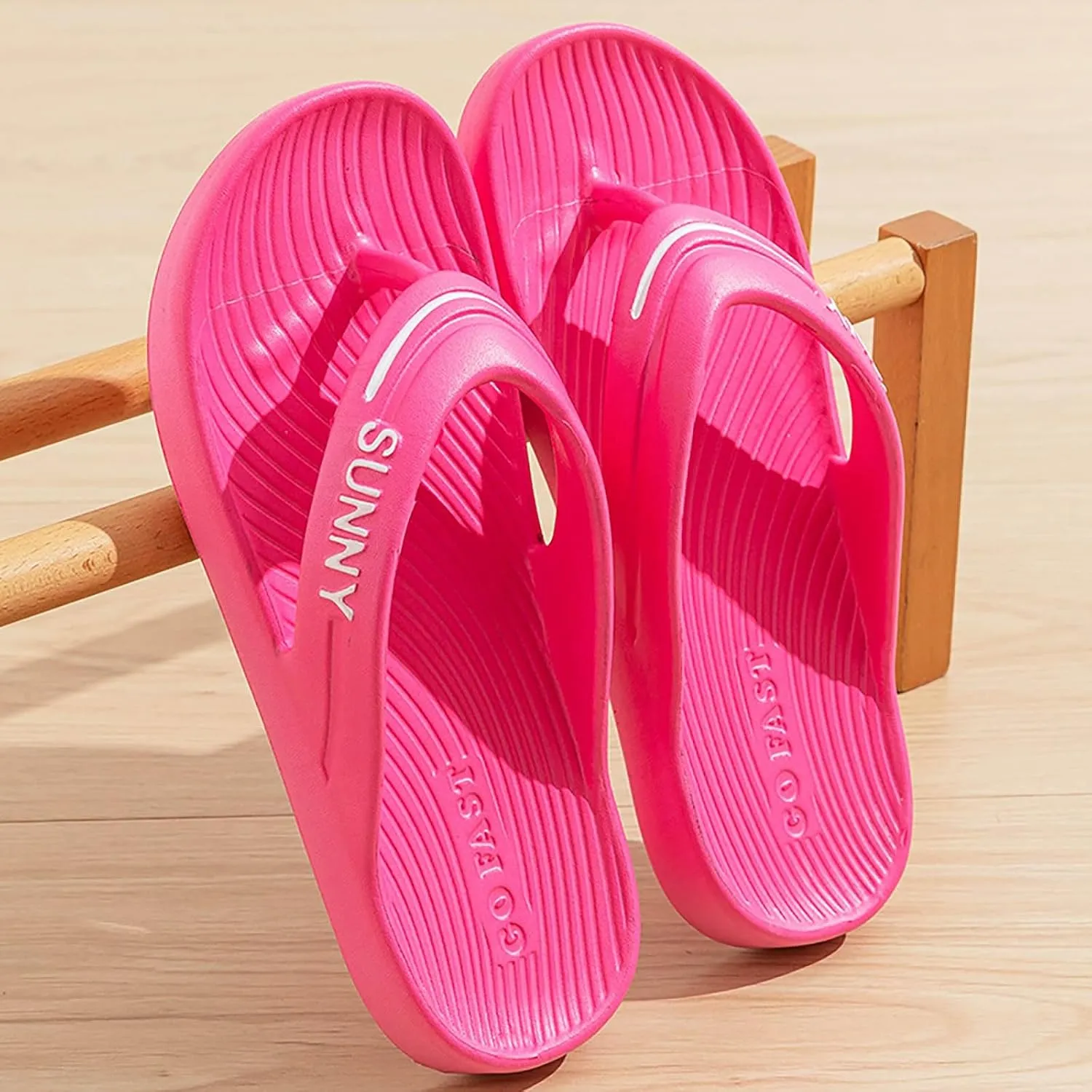 Women Pillow Slippers for Women and Men Shower Slides Non Slip Quick Drying Bathroom Sandals Flip Slipper Flip Flops